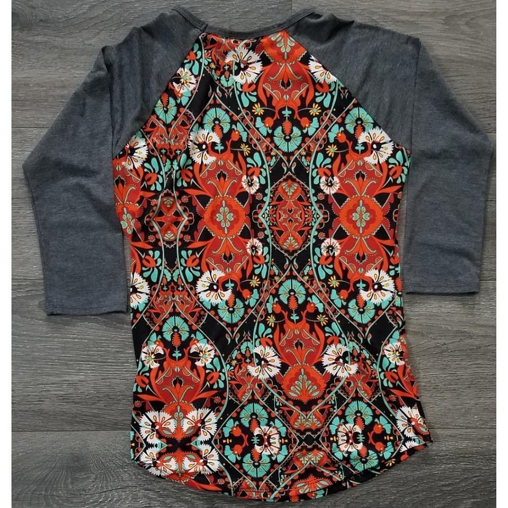 !SALE 3/$20! Lularoe | Damask Printed Top - Picture 2 of 4